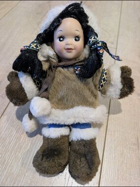 Vintage Plush Brown Faux-Fur Indigenous Winter Eskimo Doll with Blue Accents